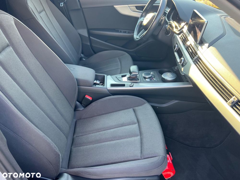 Audi A4 Avant 2.0 TDI S tronic - 13