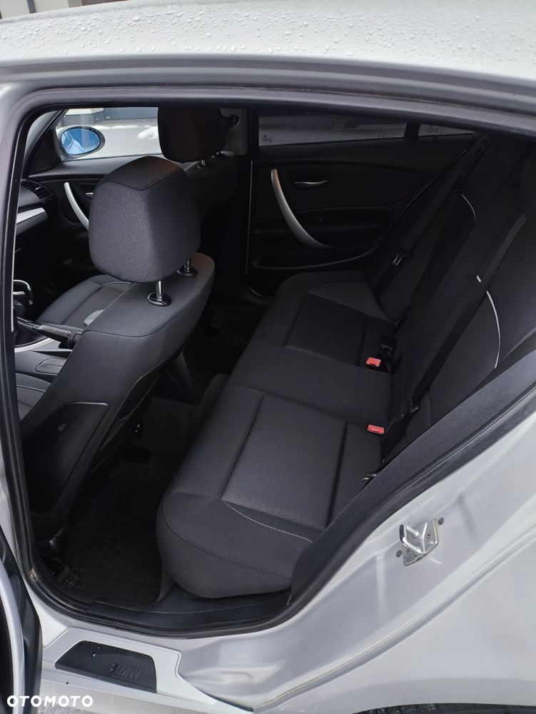 BMW Seria 1 120d DPF Edition Lifestyle - 11