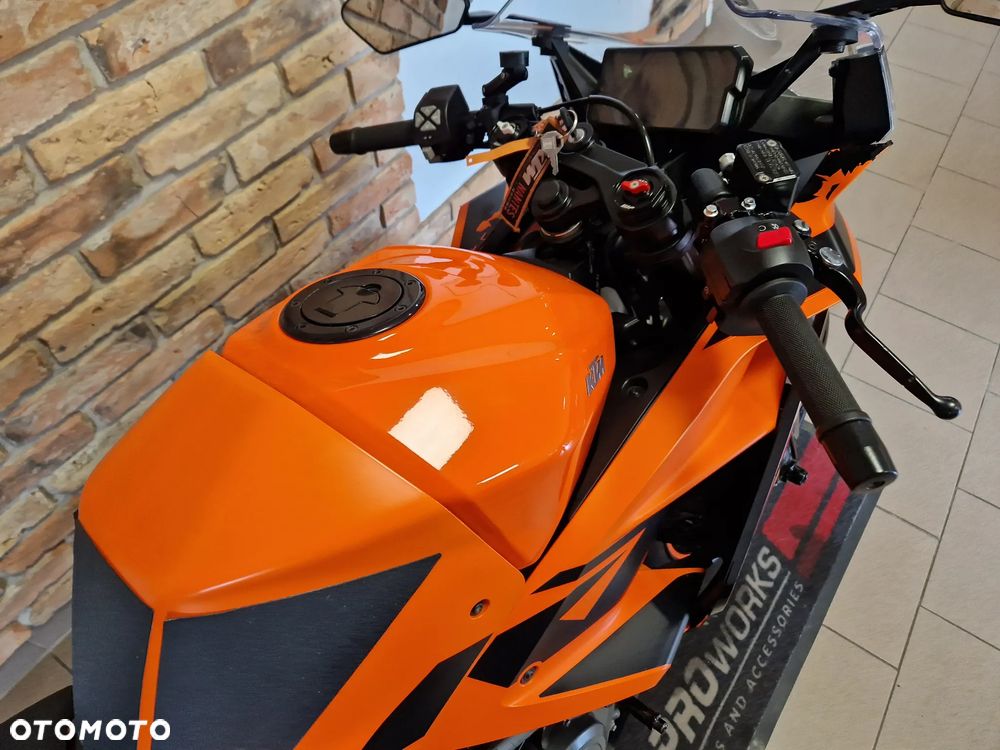 KTM RC 390 - 22