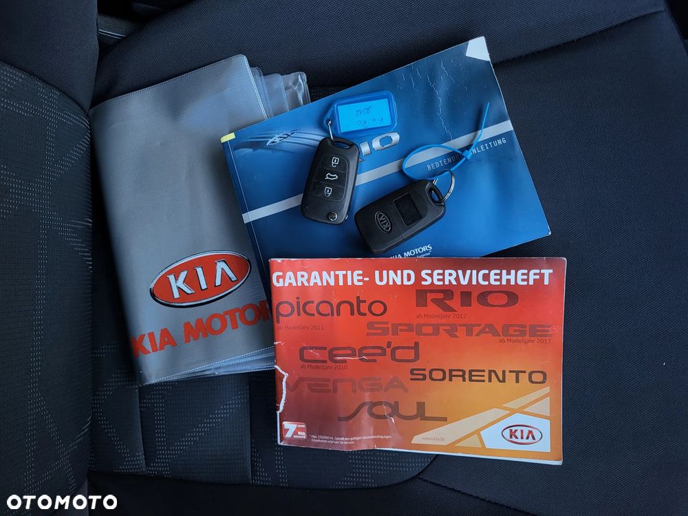 Kia Rio - 20