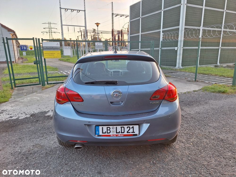 Opel Astra 1.4 Turbo - 17