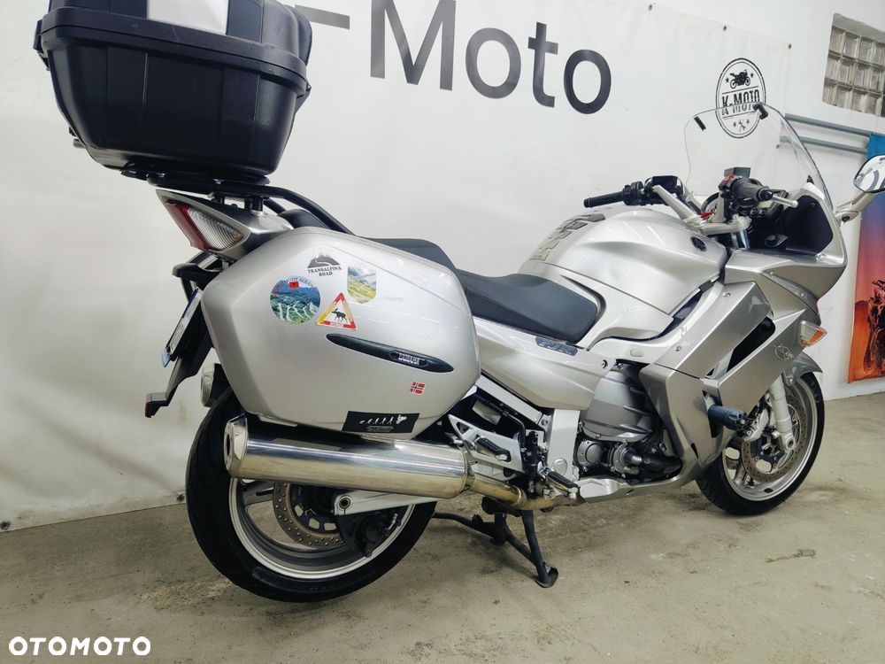 Yamaha FJR - 12