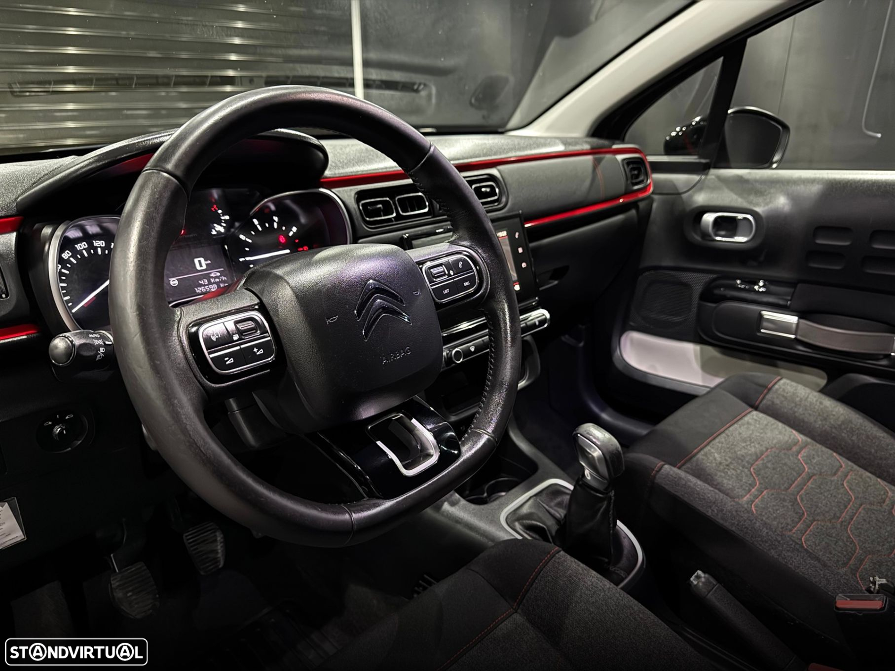 Citroën C3 1.2 PureTech Shine - 17