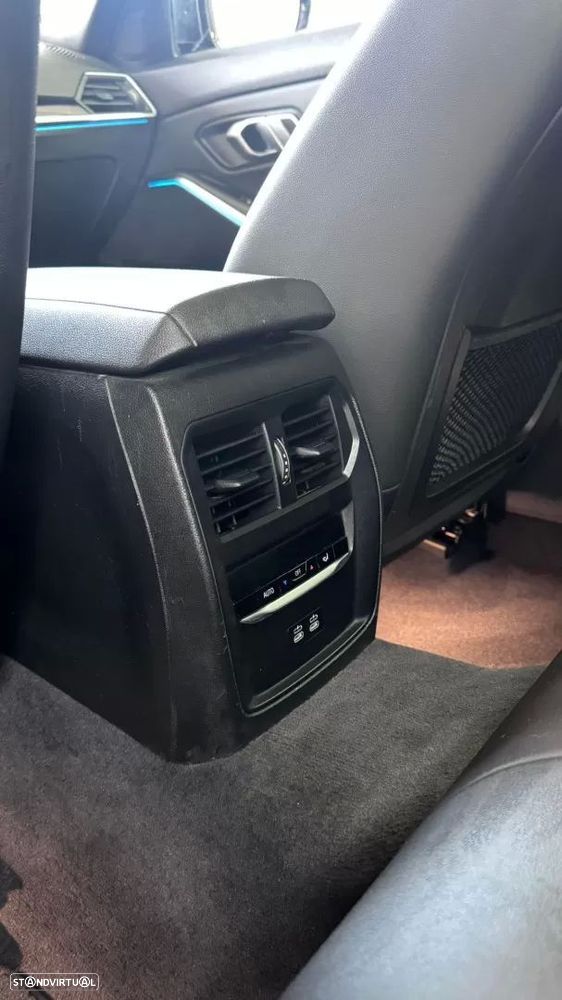 BMW 330 e Aut. Luxury Line - 12