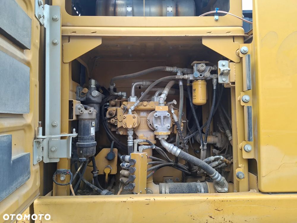 Caterpillar CAT 320 EL - 21