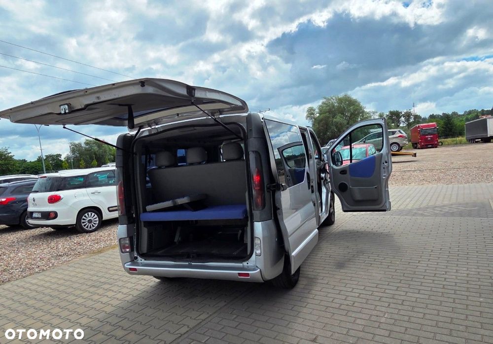 Opel Vivaro - 16