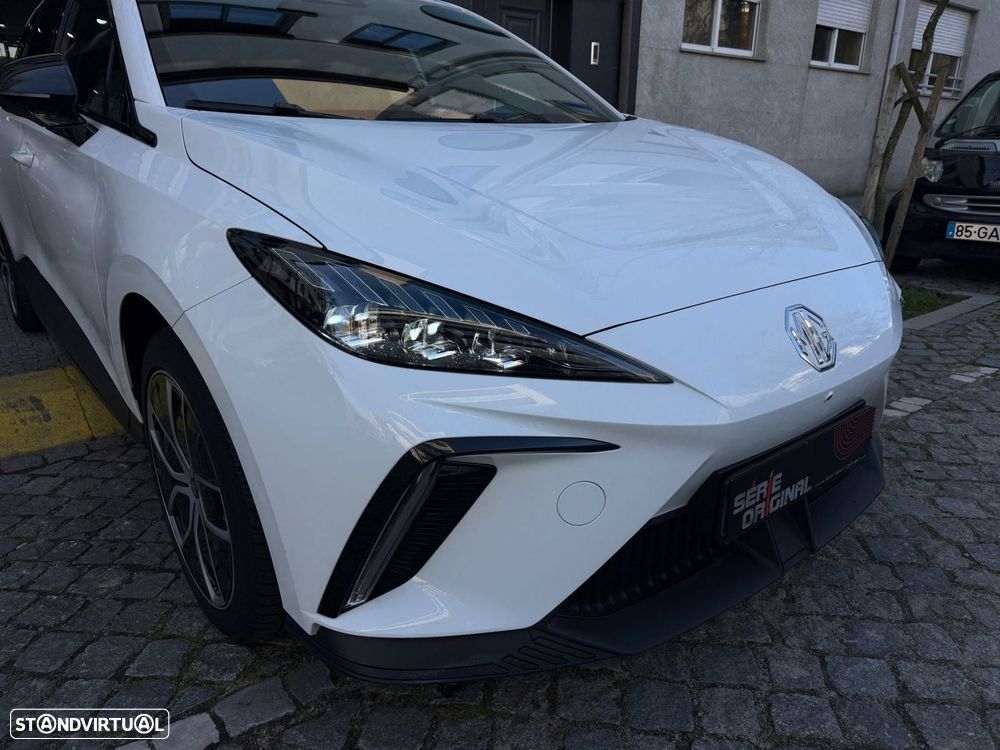 MG MG4 64 kWh Luxury - 7