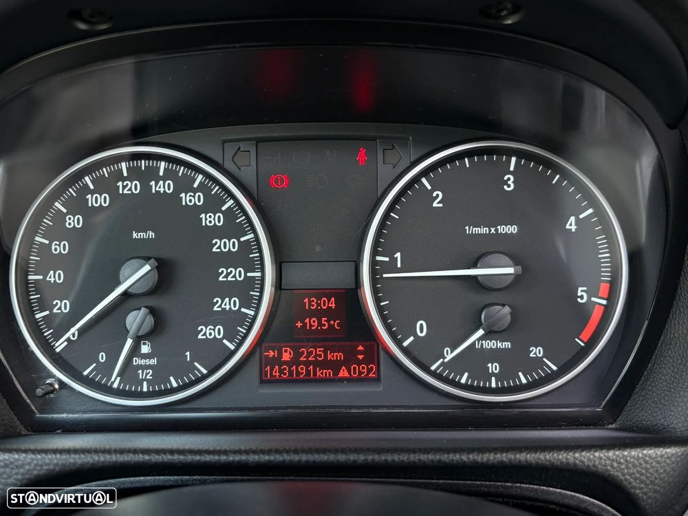 BMW 320 d Coupe - 14