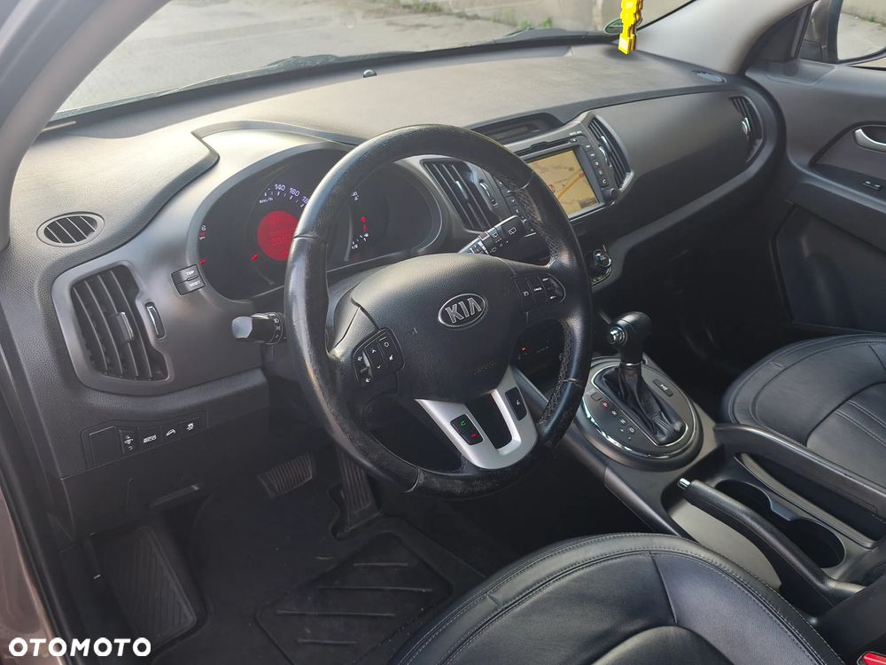 Kia Sportage 2.0 CRDI XL AWD - 11