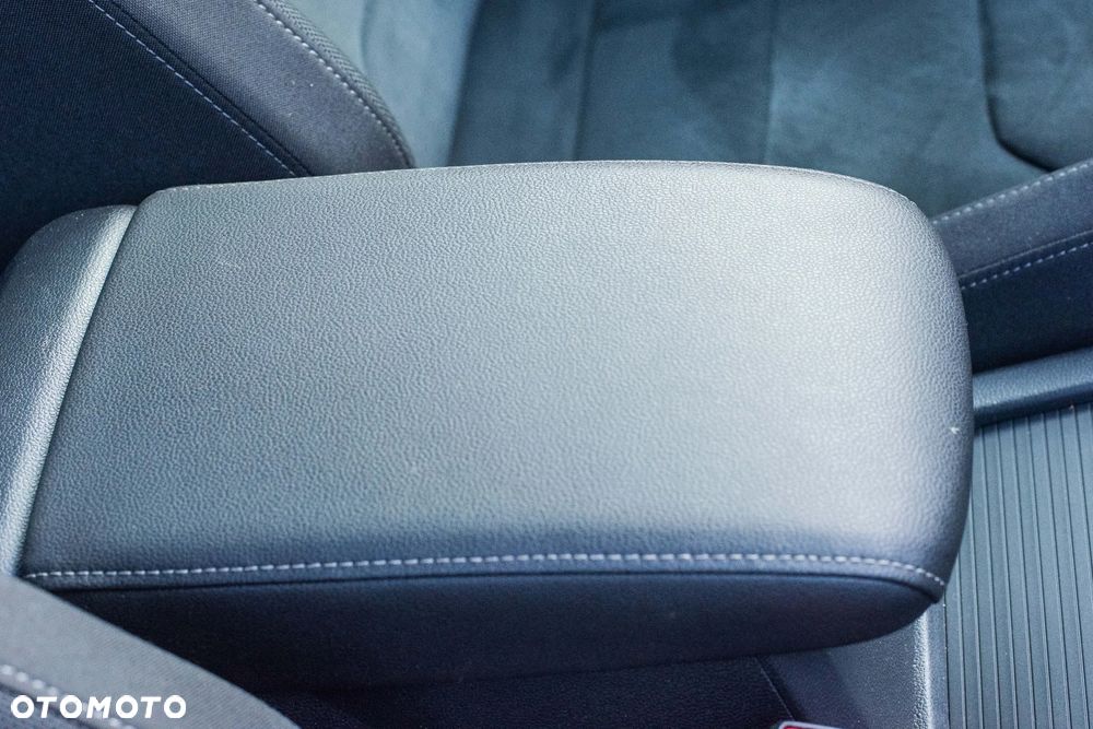 Volkswagen Tiguan - 38