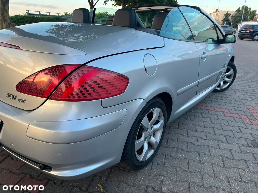 Peugeot 307 CC 2.0 HDi Intense - 20