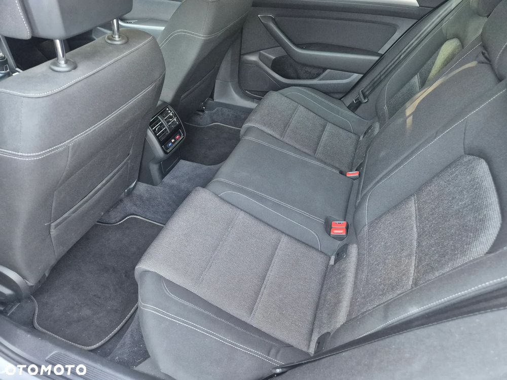 Volkswagen Passat Variant 2.0 TDI (BlueMotion Technology) Comfortline - 20