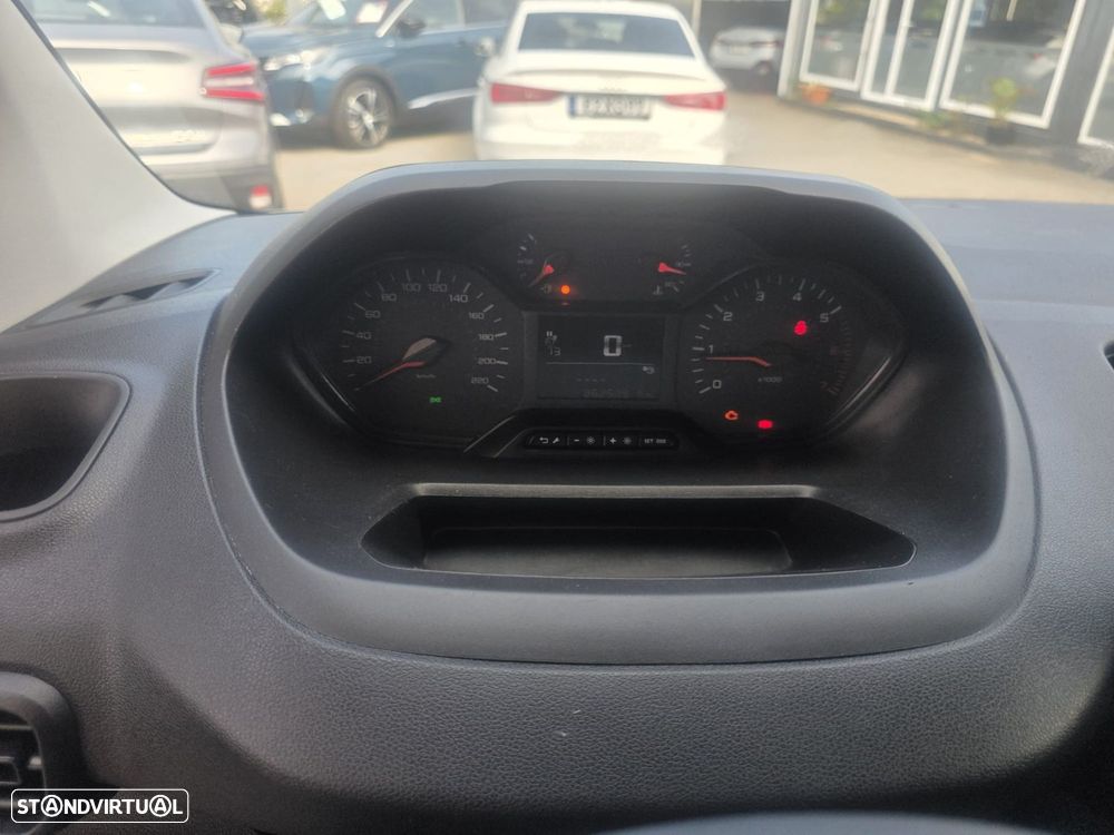 Peugeot Partner Outro - 16