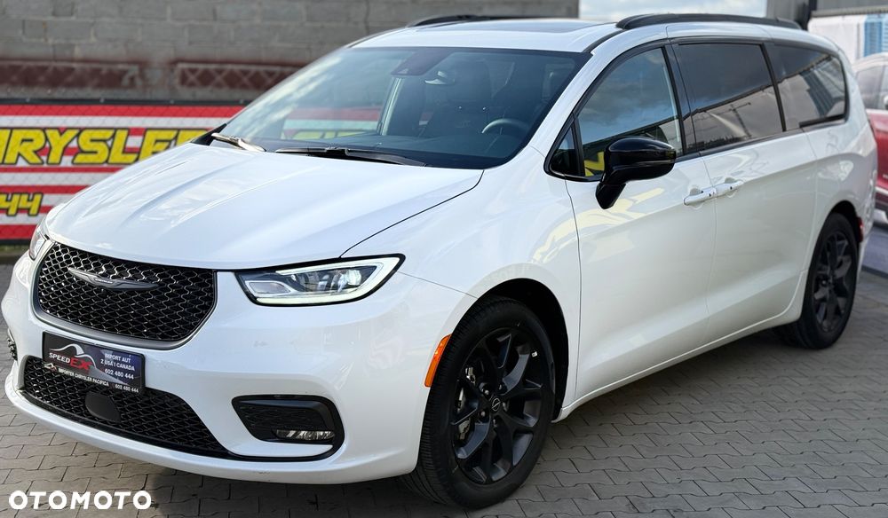 Chrysler Pacifica - 9