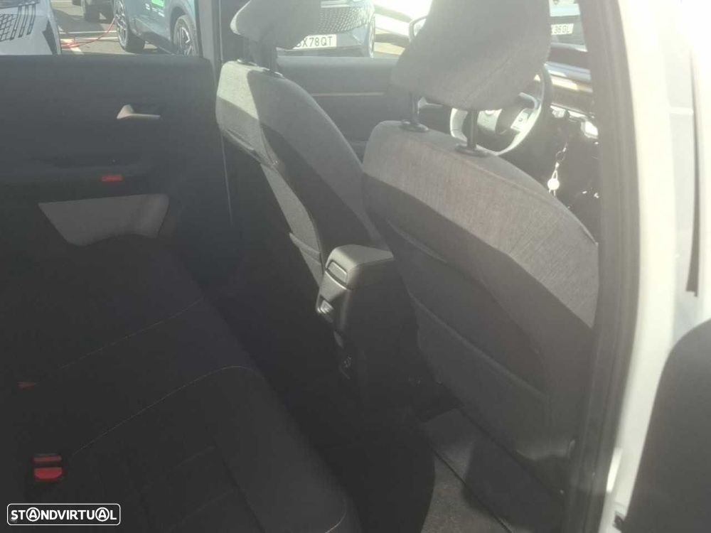 Citroën e-C3 Aircross - 10