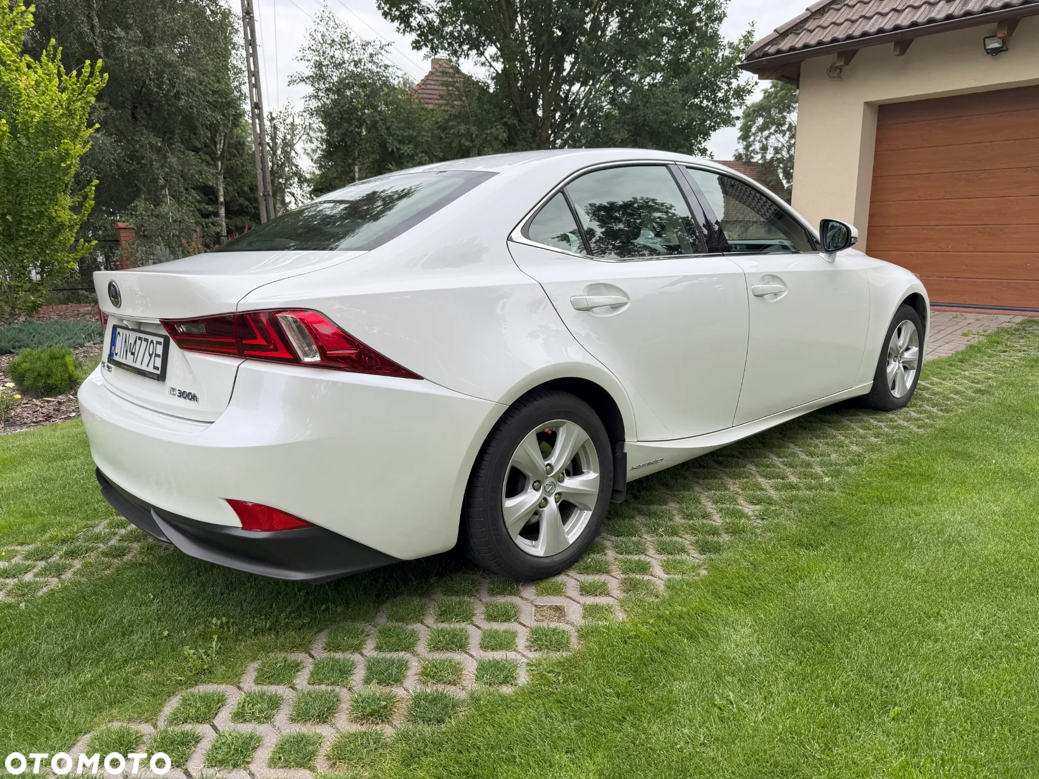Lexus IS 300h Elite - 7