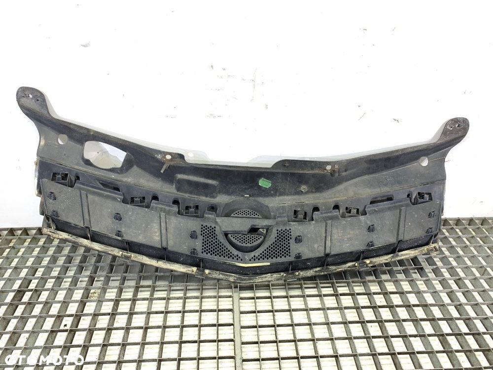 ATRAPA GRILL - 329.00 PLN - OPEL ASTRA H GTC (A04) 2005 - 2010 1.4 (L08) 66 kW [90 KM] benzyna 2005 - 3