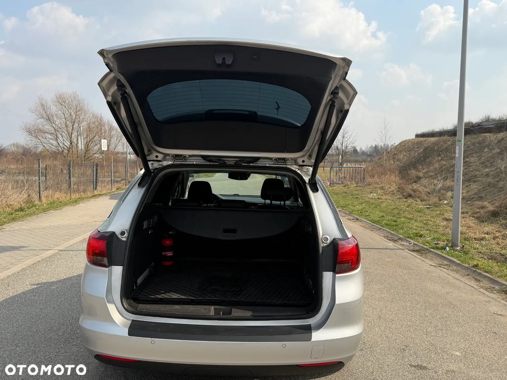 Opel Astra 1.6 D (CDTI) Automatik Dynamic - 12