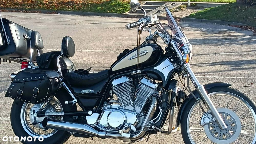 Suzuki VS