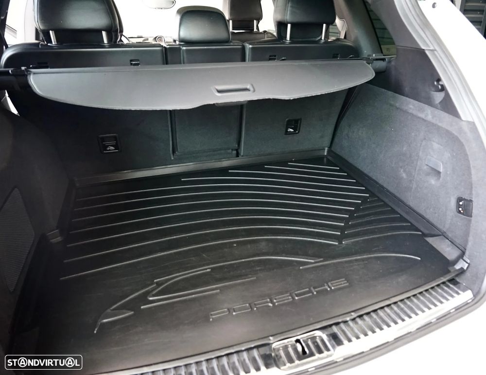 Porsche Cayenne Diesel Platinum Edition - 10