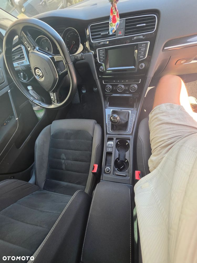 Volkswagen Golf 1.4 TSI BMT Comfortline - 10