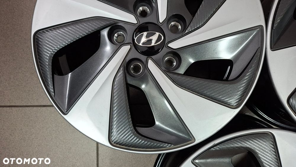 Felgi Aluminiowe 15 Hyundai Ioniq i30 5x114.3 ET 46 - 12