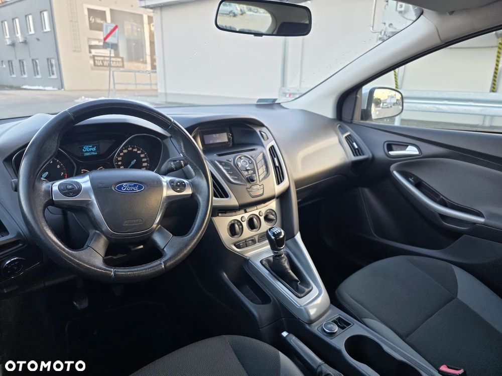Ford Focus 1.6 TItanium - 16