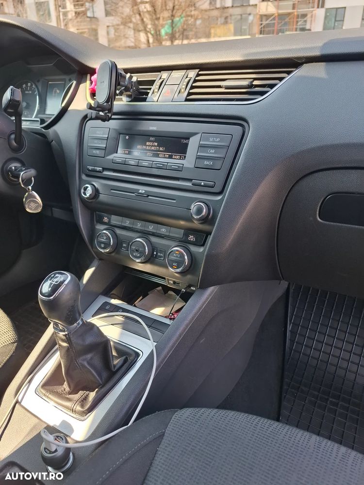 Skoda Octavia 1.6 TDI ELEGANCE - 14