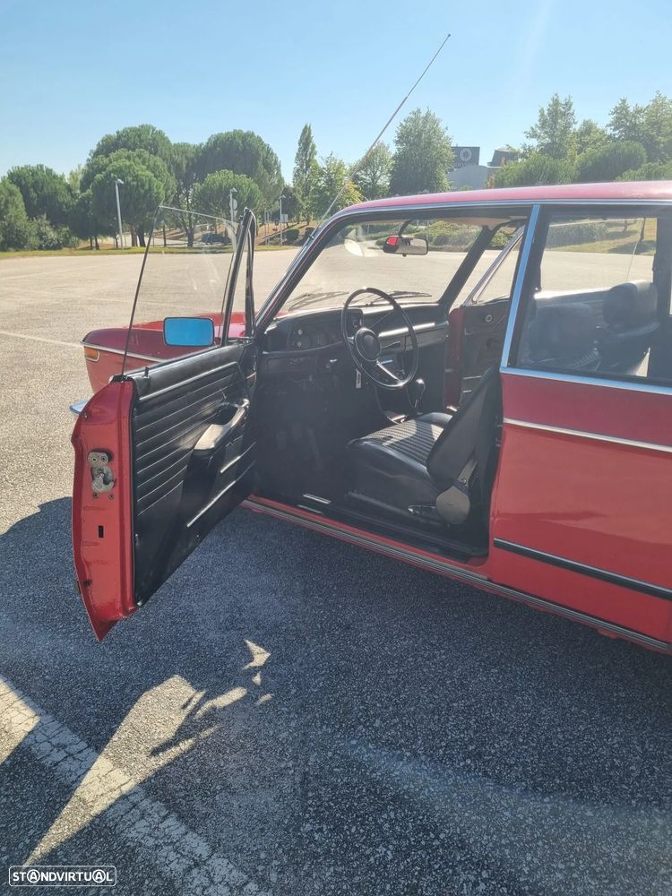 BMW 1602 1972 photo 3