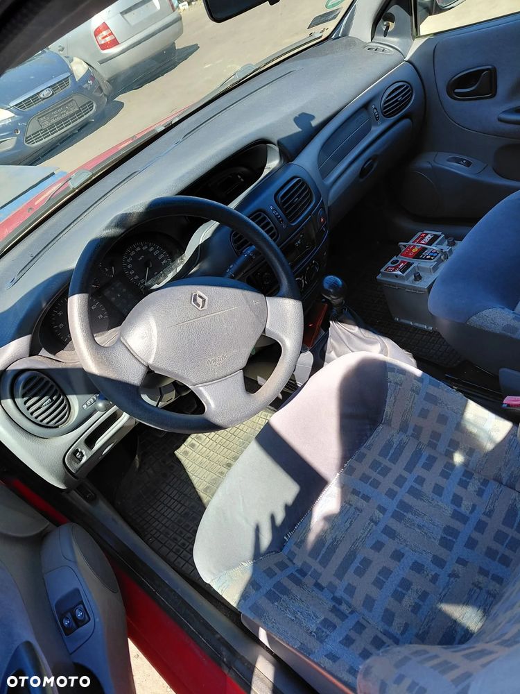 Na części: Renault Megane  Rok 1999 Pojemność 1390 Moc 55 kw Benzyna - 6