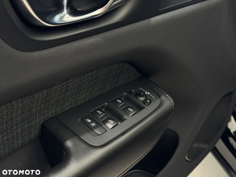 Volvo XC 60 - 22