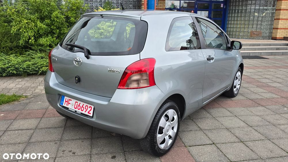 Toyota Yaris - 5