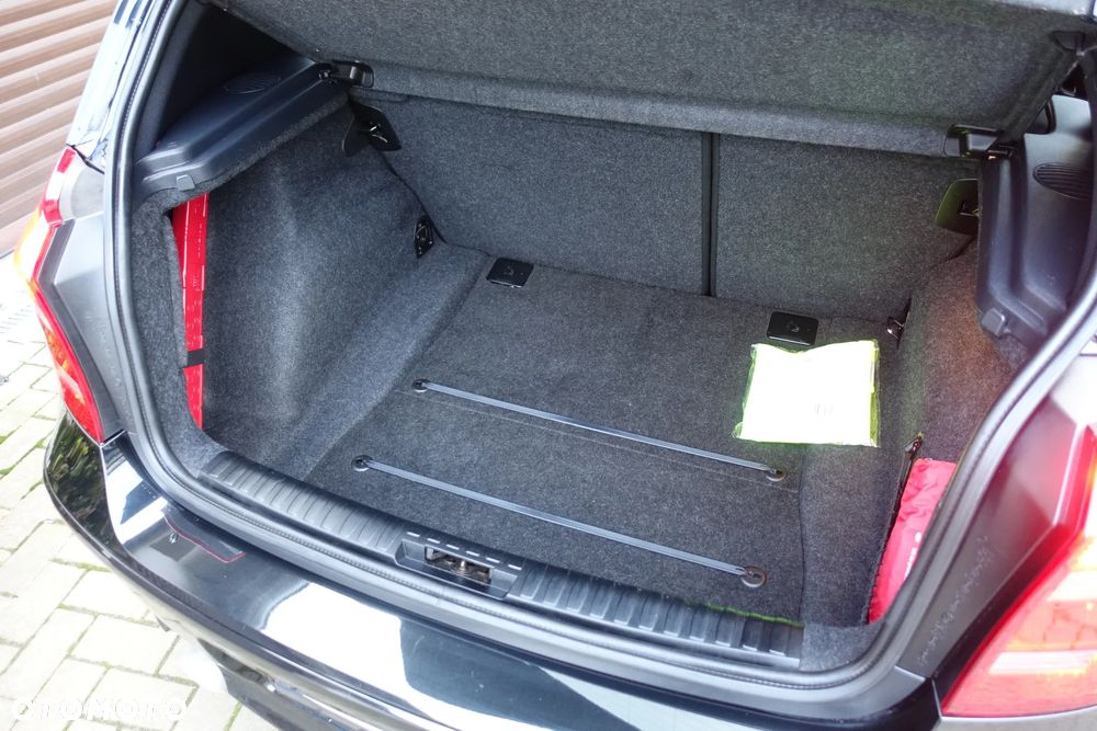 BMW Seria 1 116d - 17