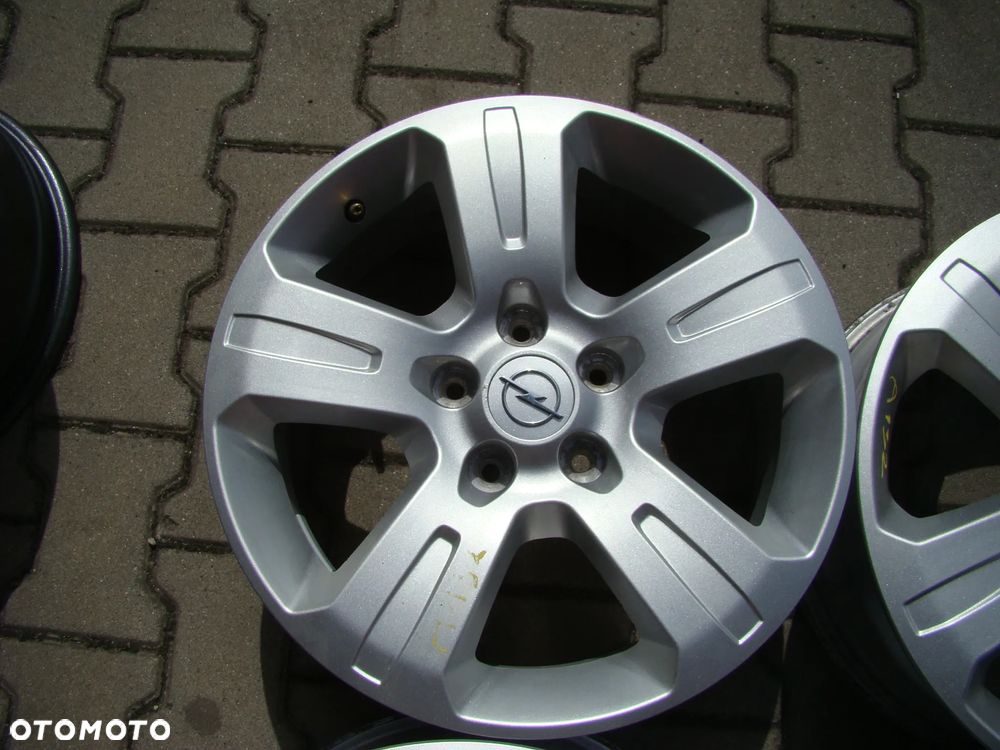 a132 5x115 Opel Astra J Zafira C Insignia B Cascada Antara 7jx17 czujniki - 2