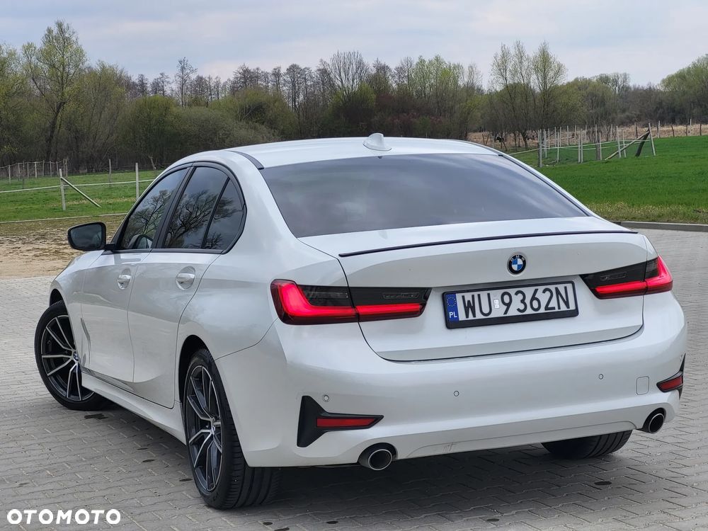 BMW Seria 3 318d Sport Line - 18