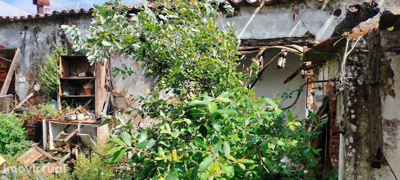 Moradia para recuperar em Alcanhões - Grande imagem: 3/5