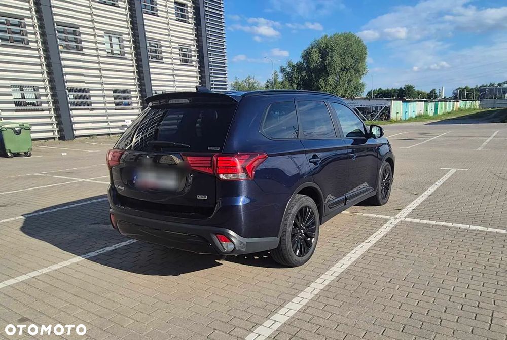 Mitsubishi Outlander - 15