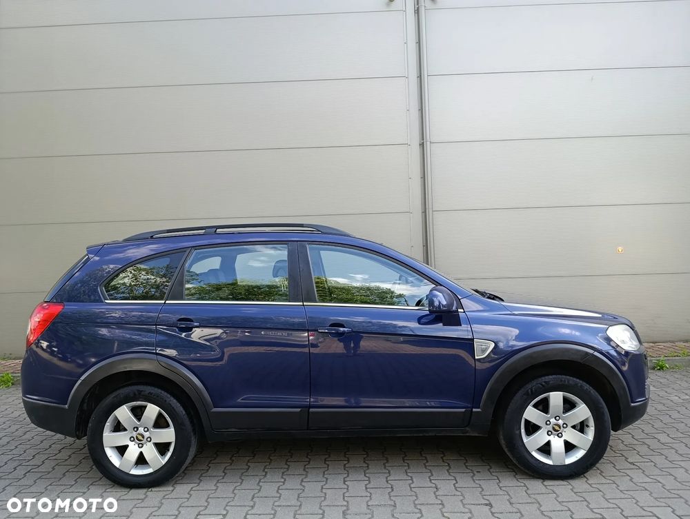 Chevrolet Captiva 2.4 4WD 7 Sitzer LT - 6