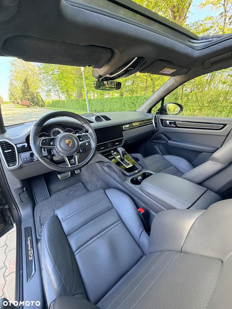 Porsche Cayenne GTS - 5