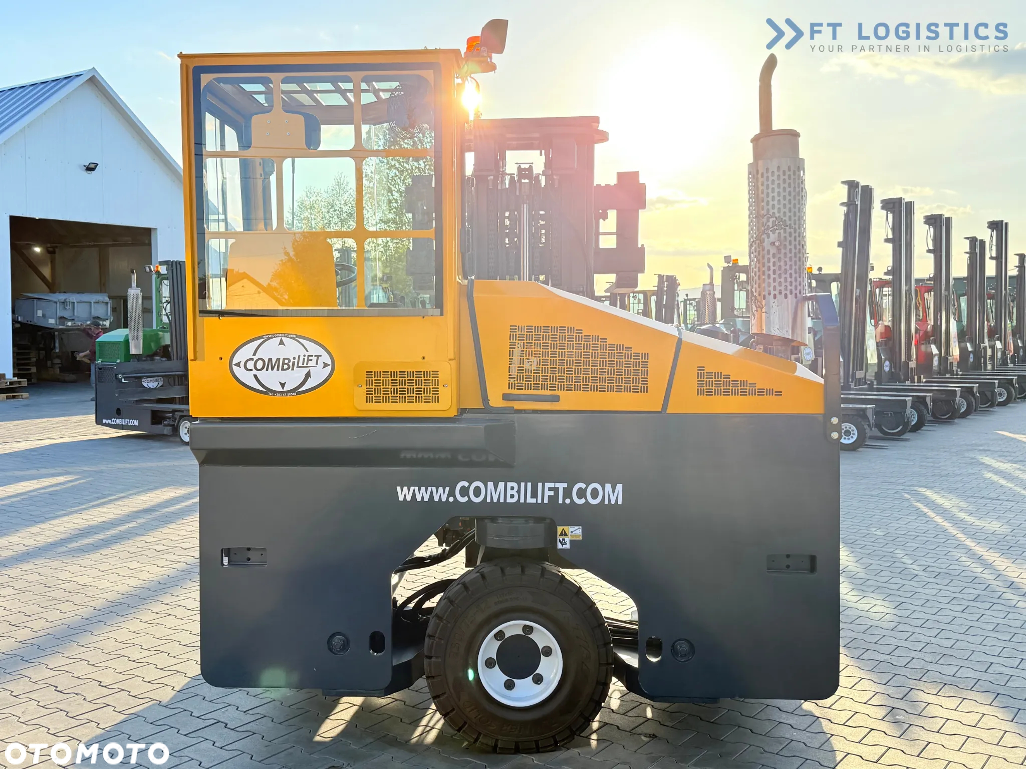 Combilift C4000 / GAS / TRIPLEX - 5600MM / WOLNY SKOK / PRZESUW WIDEŁ / JAK NOWY - 24