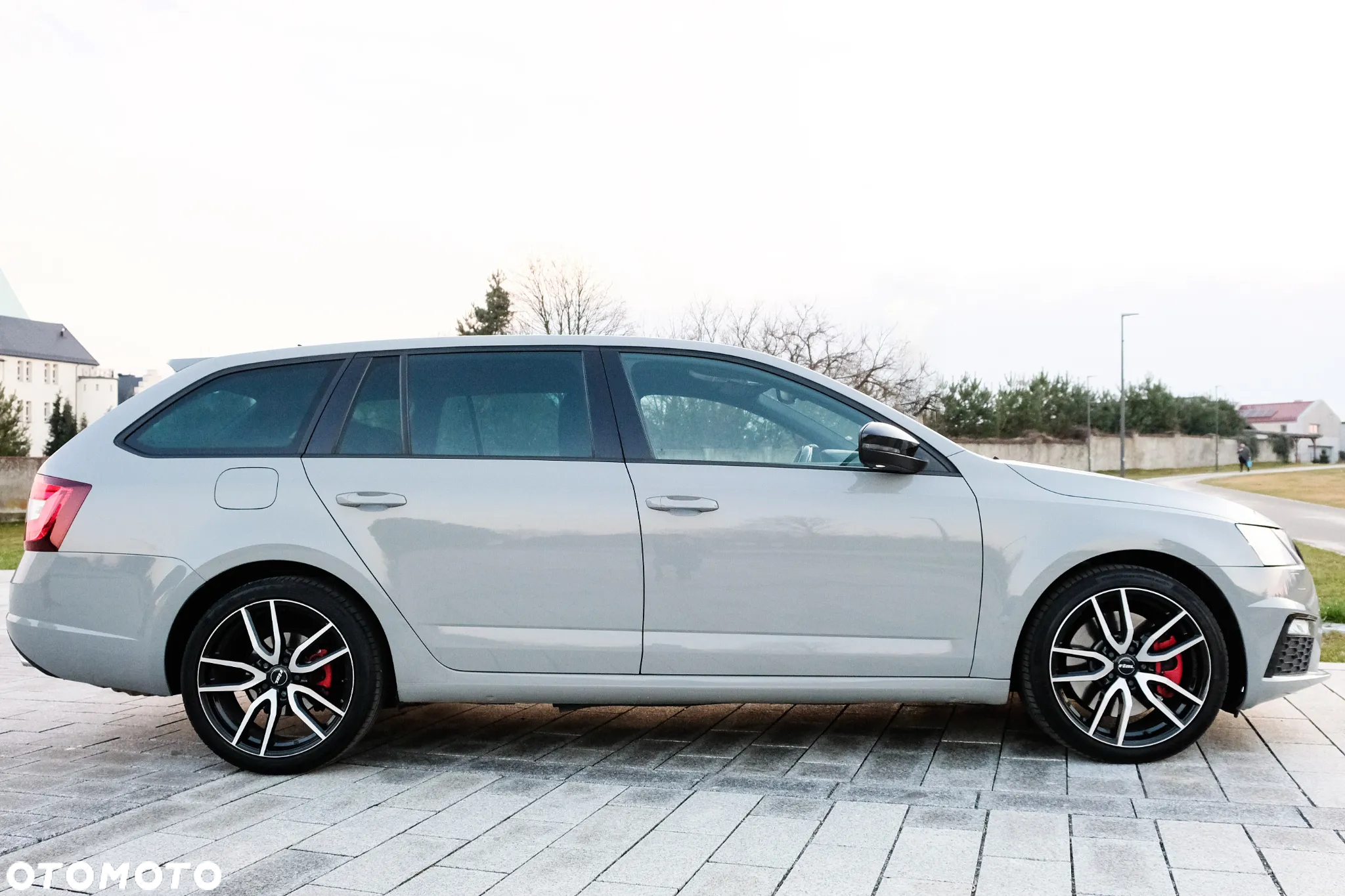 Skoda Octavia Combi 2.0 TSI RS 230 - 8