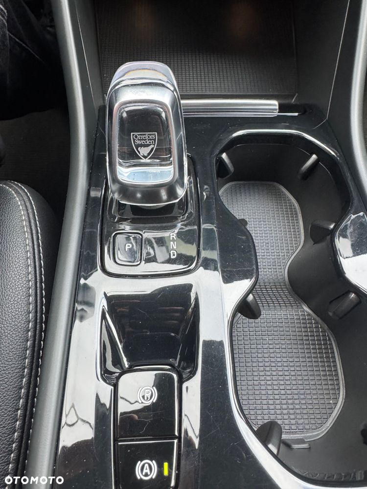 Volvo XC 40 T4 AWD Inscription - 17
