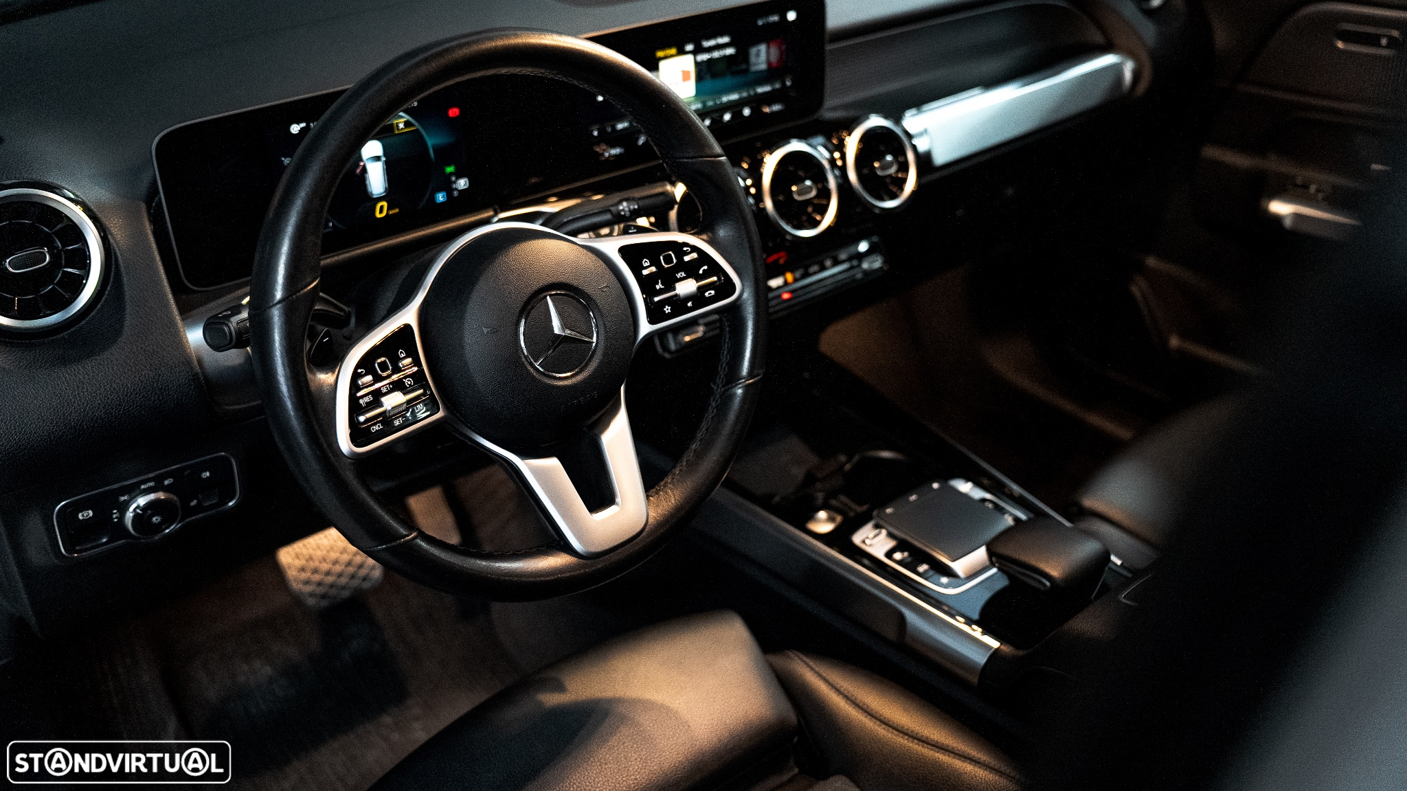 Mercedes-Benz GLB 200 d 8G-DCT Progressive - 17