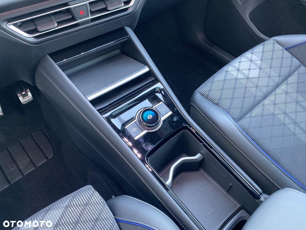 Volkswagen Tiguan - 15