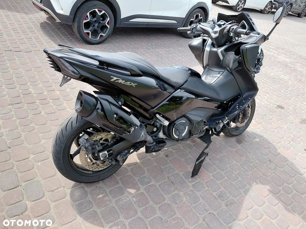 Yamaha Tmax - 5