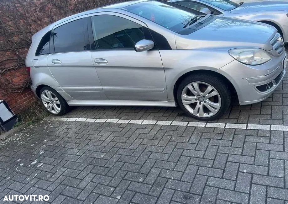 Mercedes-Benz B 170 Standard - 1