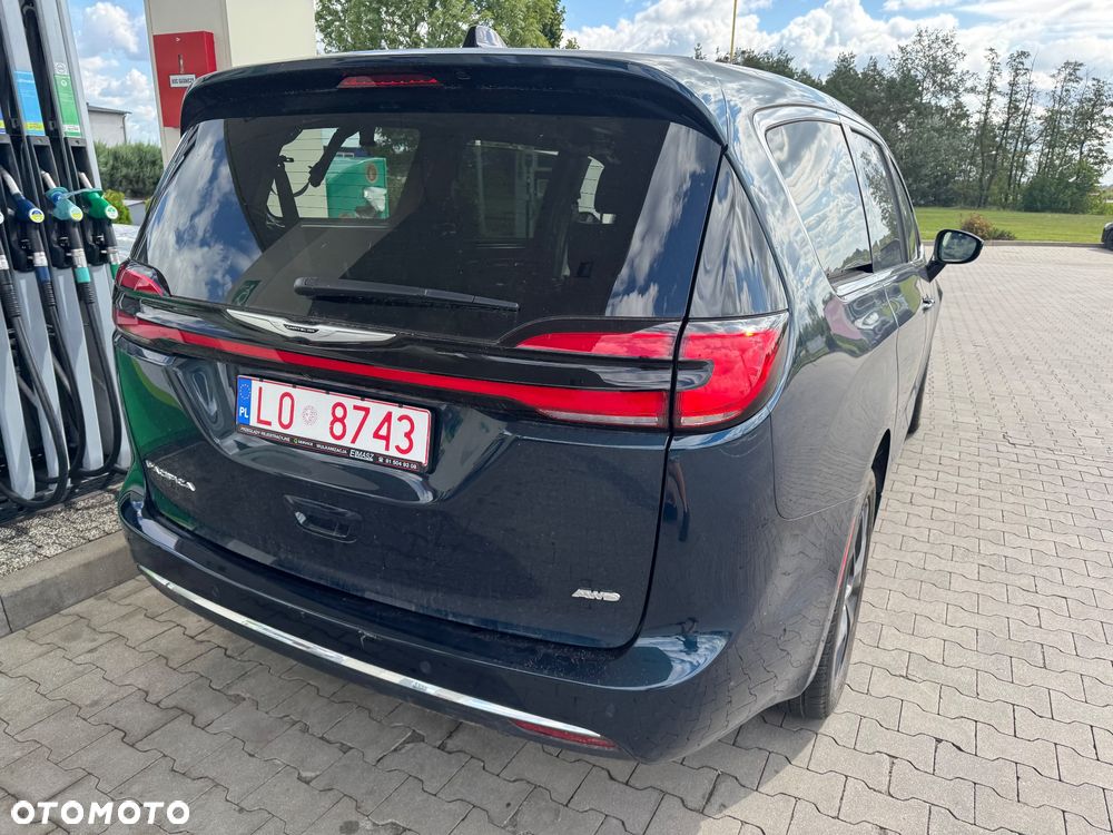 Chrysler Pacifica - 6