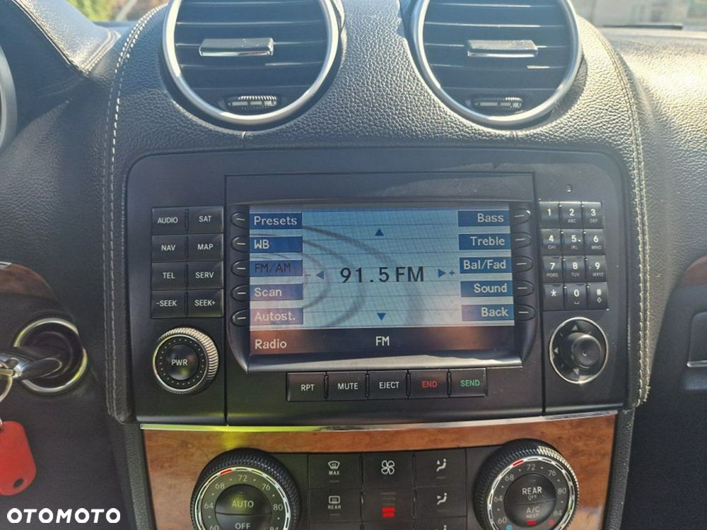 Mercedes-Benz GL - 16