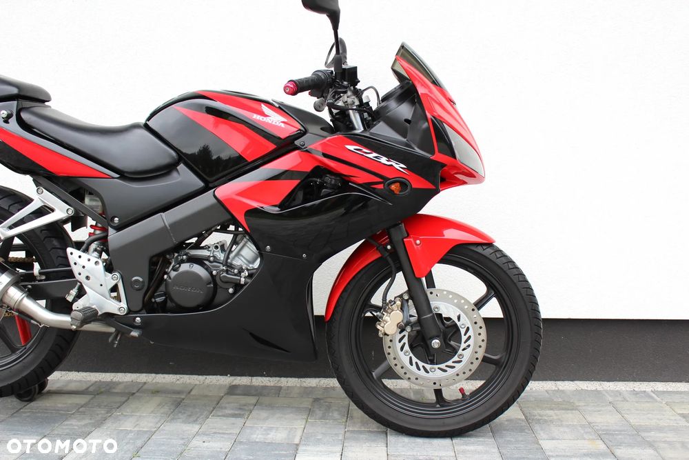 Honda CBR - 8