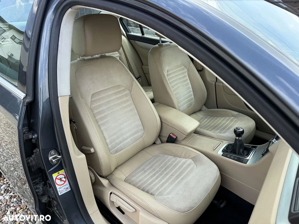 Volkswagen Passat 2.0 TDI Highline - 9